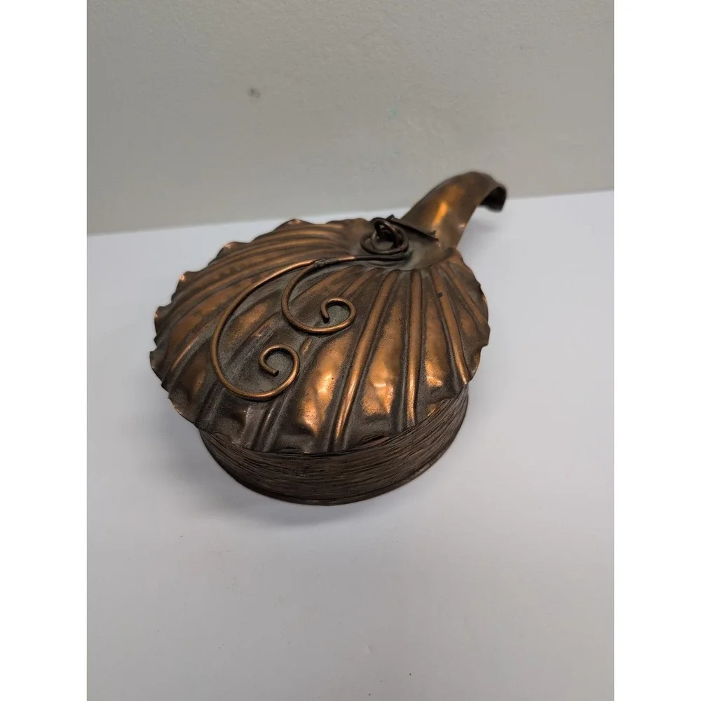 Vintage Gregorian Copper Silent Butler/‎ Crumb catcher with flip-top circa 1960s